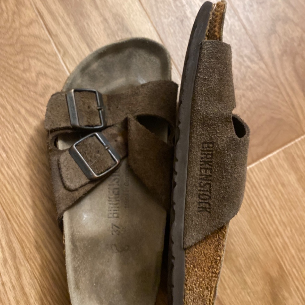 Used Birkenstock’s - Picture 3 of 4